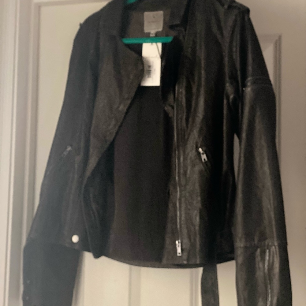 Bomber jacket! - Picture 3 of 4